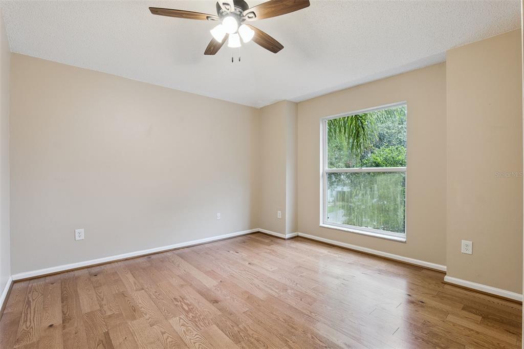 1025 OCEANBREEZE COURT gallery image #36