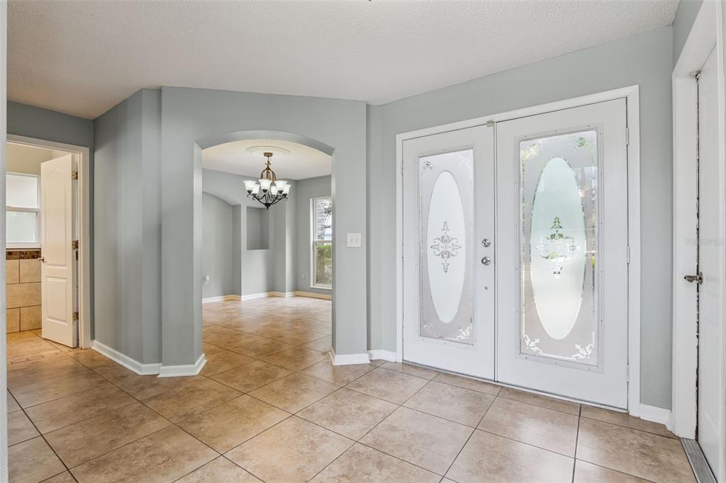 1025 OCEANBREEZE COURT gallery image #9