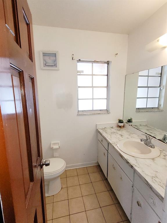 5891 SIR HENRY ROAD gallery image #11