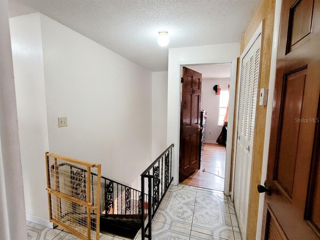 5891 SIR HENRY ROAD gallery image #35