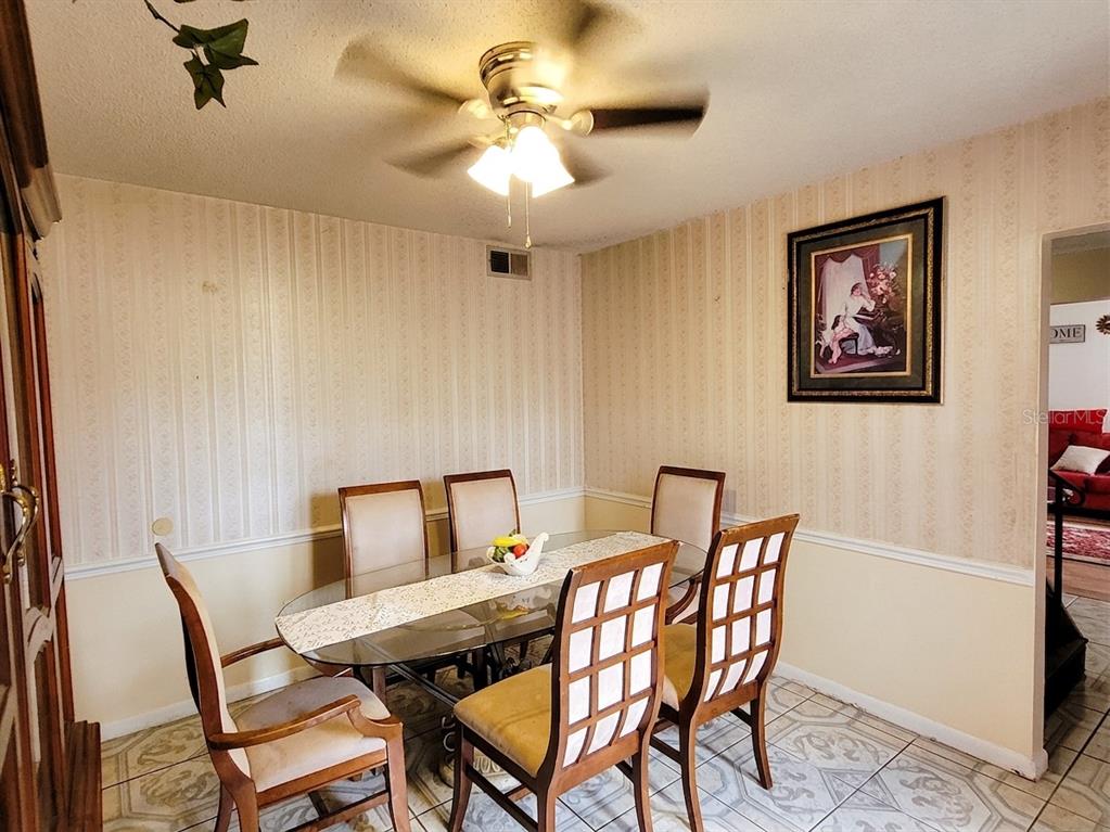 5891 SIR HENRY ROAD gallery image #9