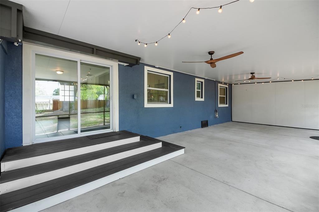 301 S HAMPTON AVENUE gallery image #12