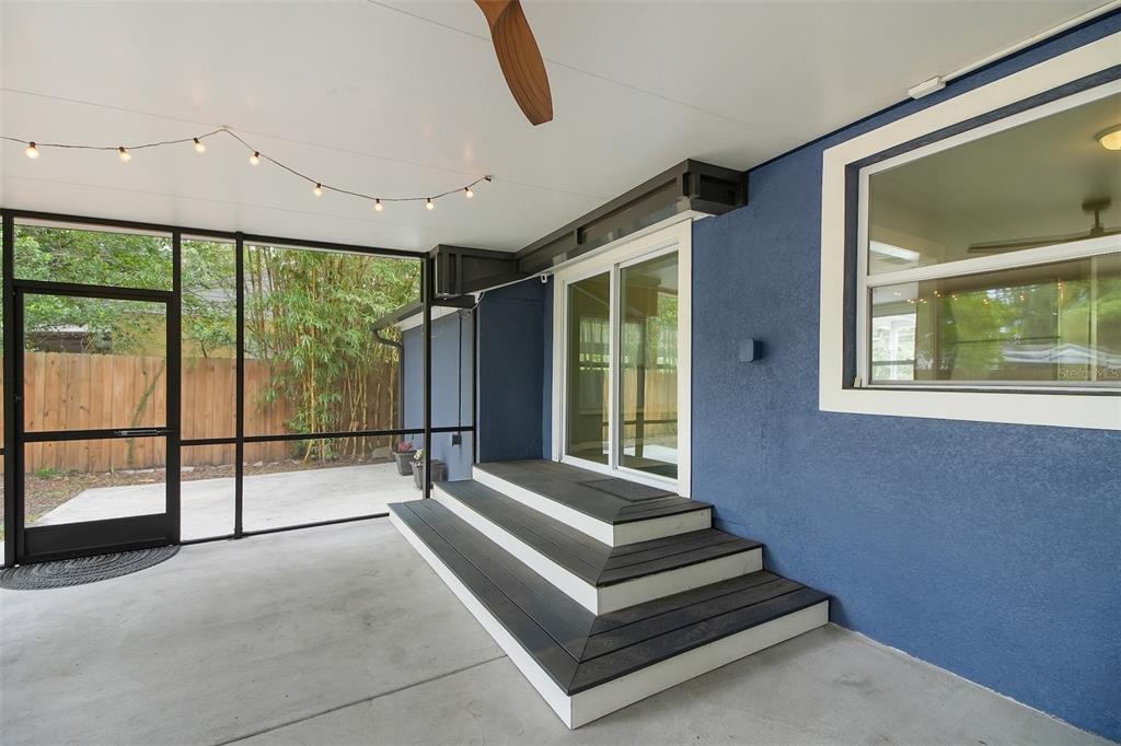 301 S HAMPTON AVENUE gallery image #13