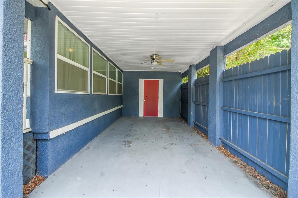 301 S HAMPTON AVENUE gallery image #3