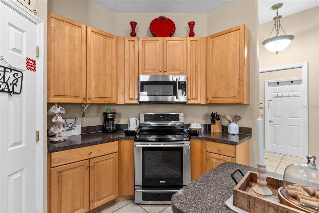 622 GOLF COURSE PARKWAY gallery image #16
