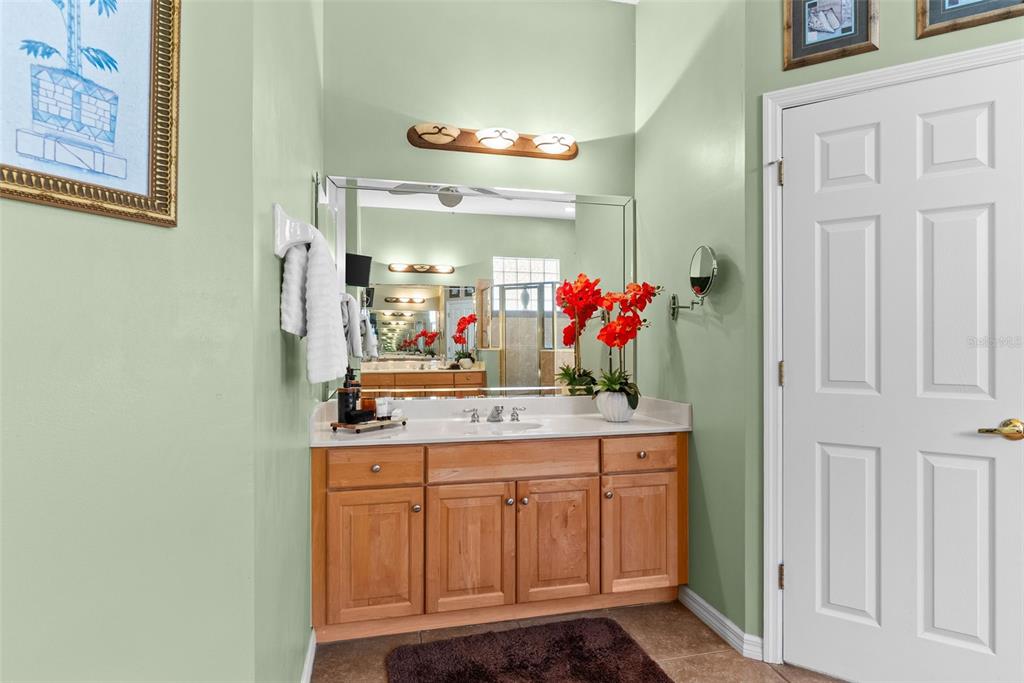 622 GOLF COURSE PARKWAY gallery image #24
