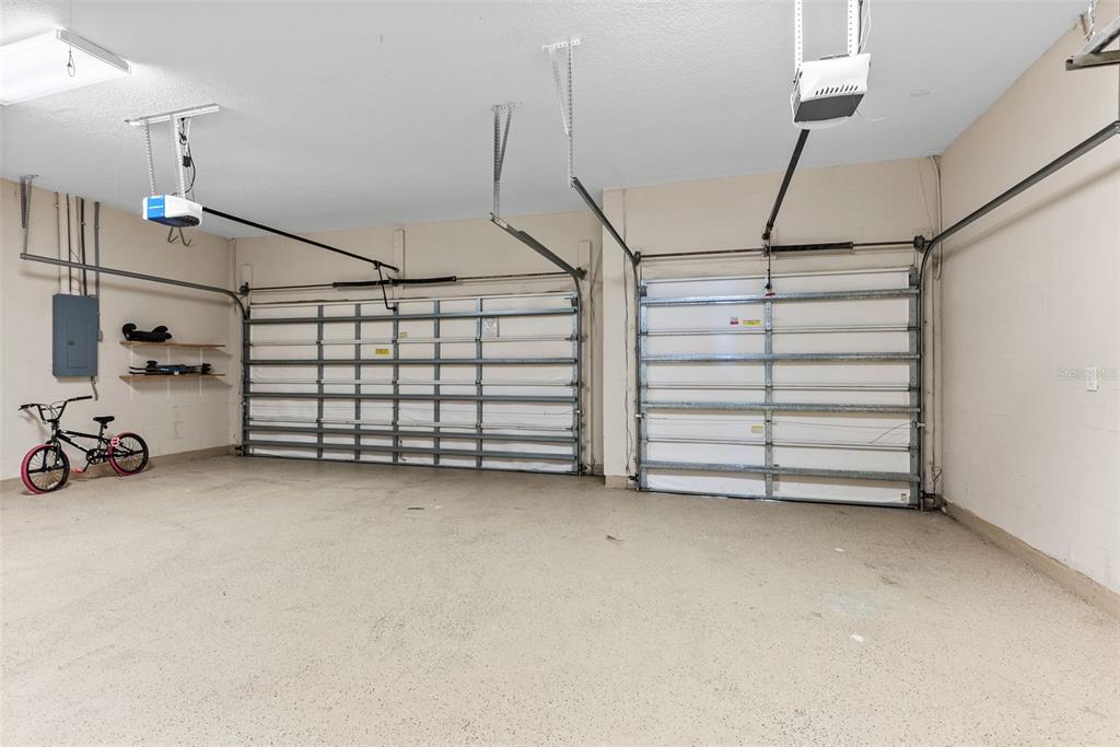 622 GOLF COURSE PARKWAY gallery image #33