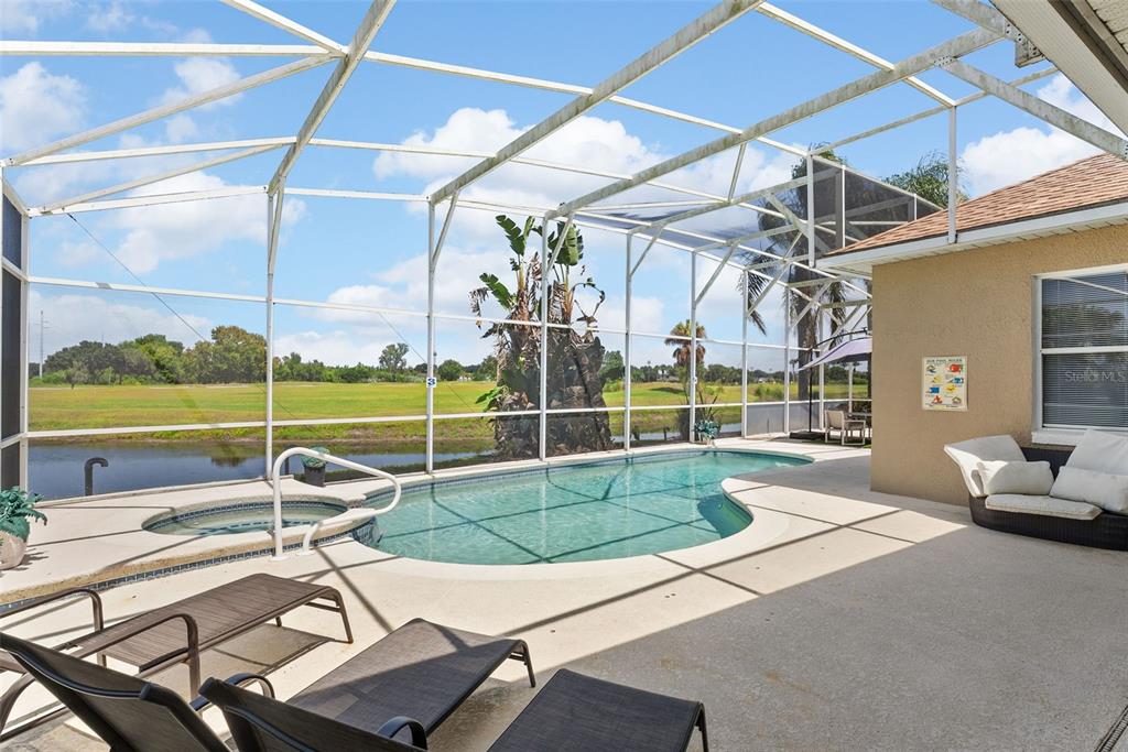 622 GOLF COURSE PARKWAY gallery image #37