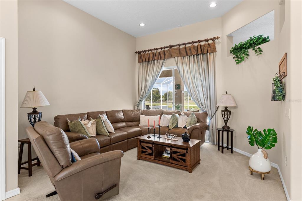 622 GOLF COURSE PARKWAY gallery image #9