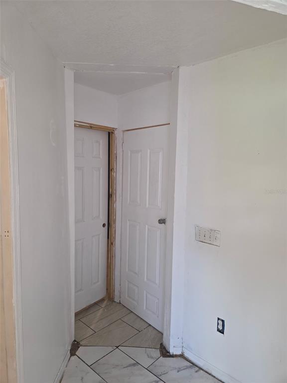 1243 AMAROS AVENUE gallery image #13