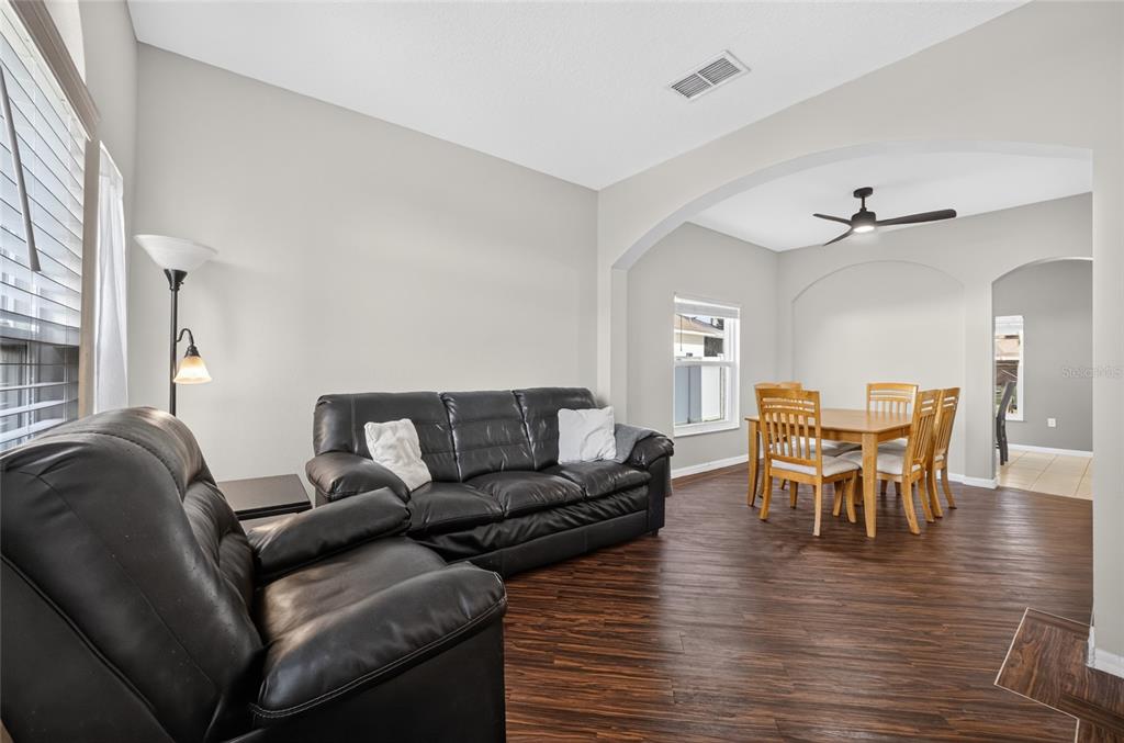 532 KILDRUMMY DRIVE gallery image #13