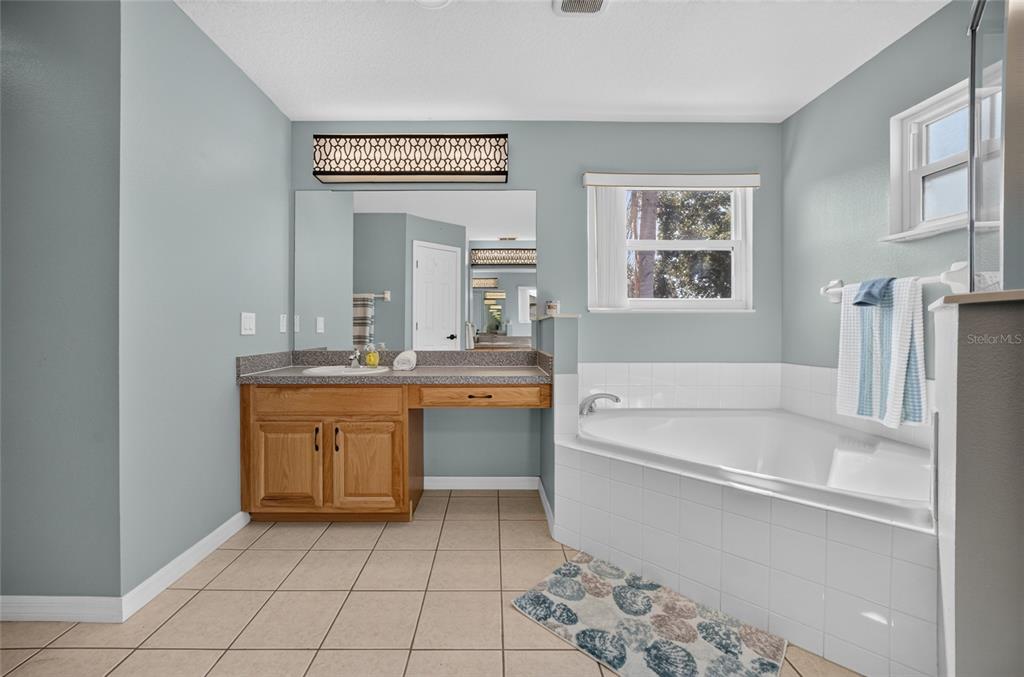 532 KILDRUMMY DRIVE gallery image #21