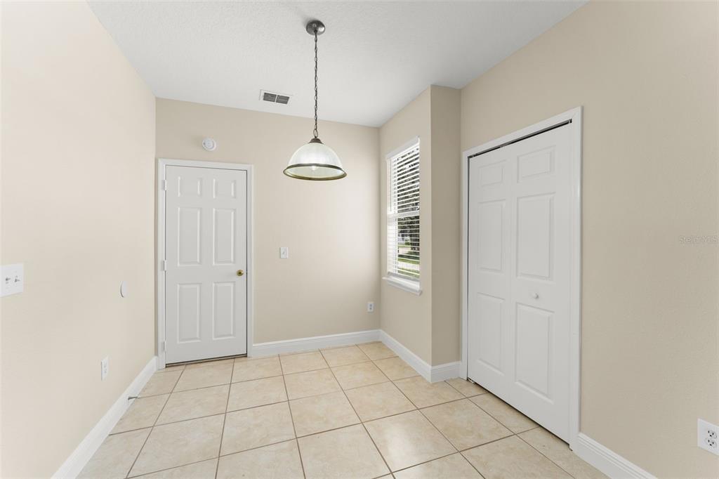 498 DEAN CREEK LANE gallery image #10