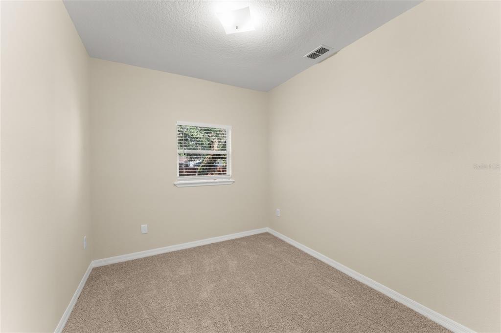 498 DEAN CREEK LANE gallery image #12