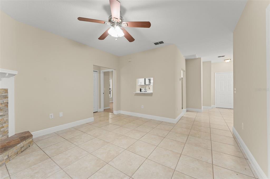 498 DEAN CREEK LANE gallery image #16