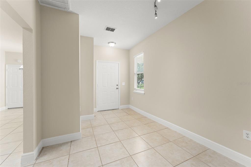 498 DEAN CREEK LANE gallery image #4