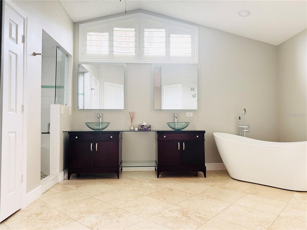 8214 ROLLA COURT gallery image #25