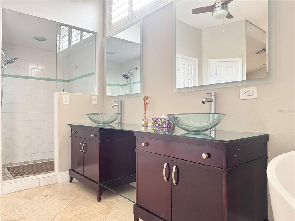 8214 ROLLA COURT gallery image #28