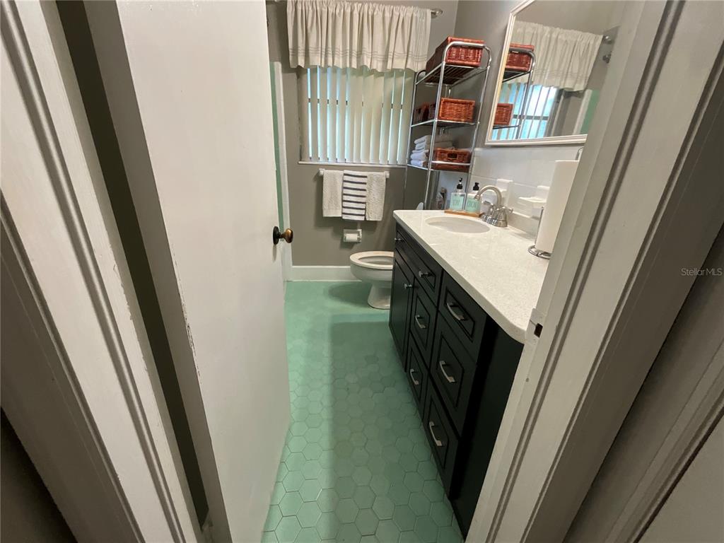 2423 SAVOY DRIVE gallery image #9