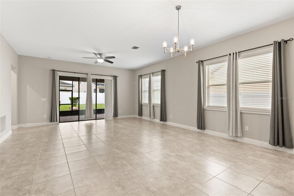 3118 RESIDENCE EAST WAY gallery image #16