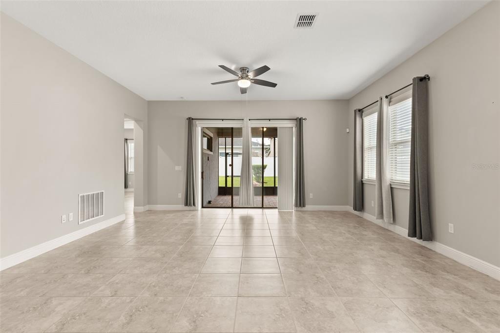 3118 RESIDENCE EAST WAY gallery image #17