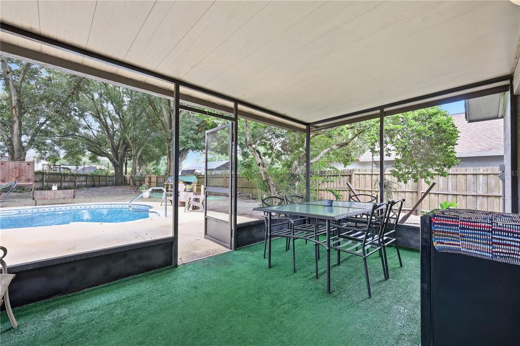 5583 LONG LAKE DRIVE gallery image #15