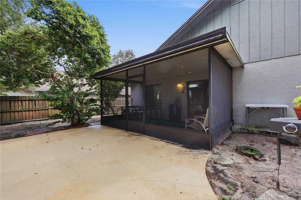 5583 LONG LAKE DRIVE gallery image #16