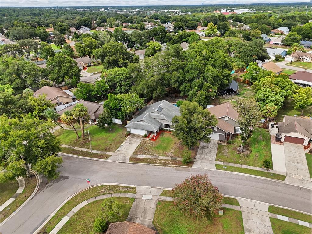 5583 LONG LAKE DRIVE gallery image #21