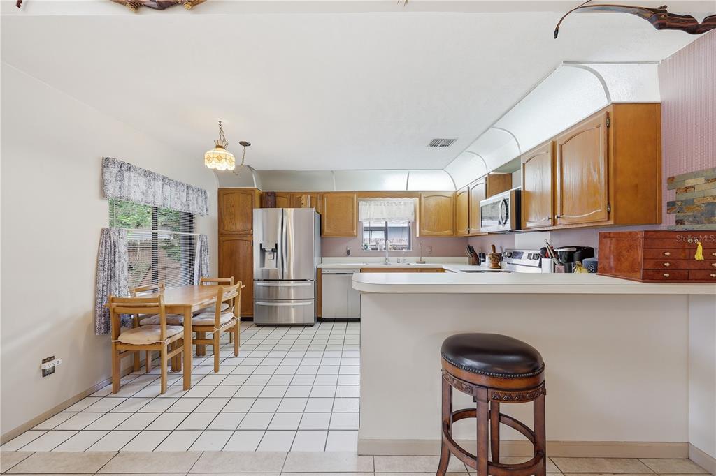 5583 LONG LAKE DRIVE gallery image #9