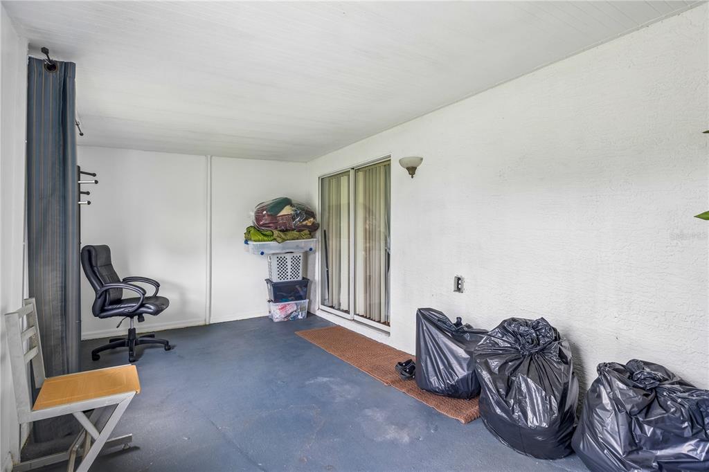 10337 LAXTON STREET gallery image #15
