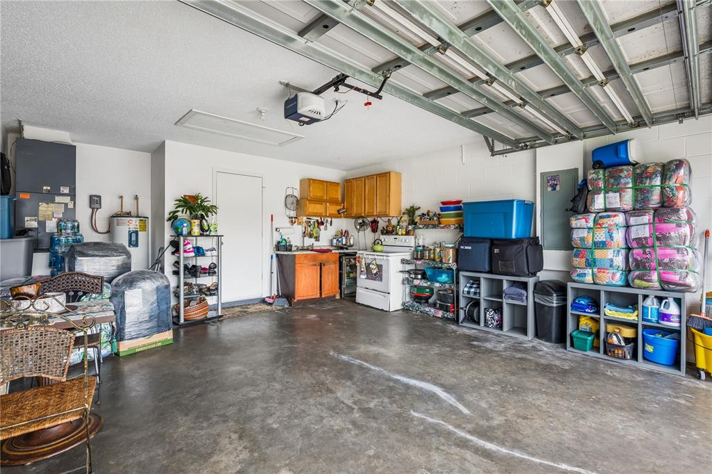 10337 LAXTON STREET gallery image #16