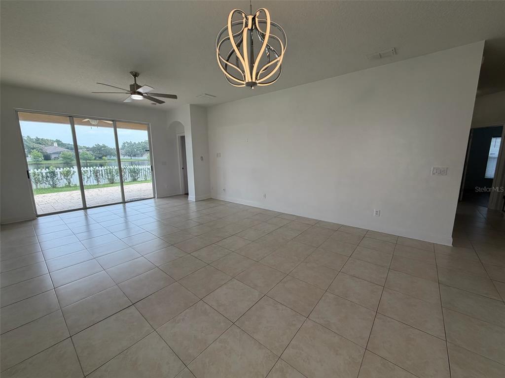 2445 CYPRESS TRACE CIRCLE gallery image #9