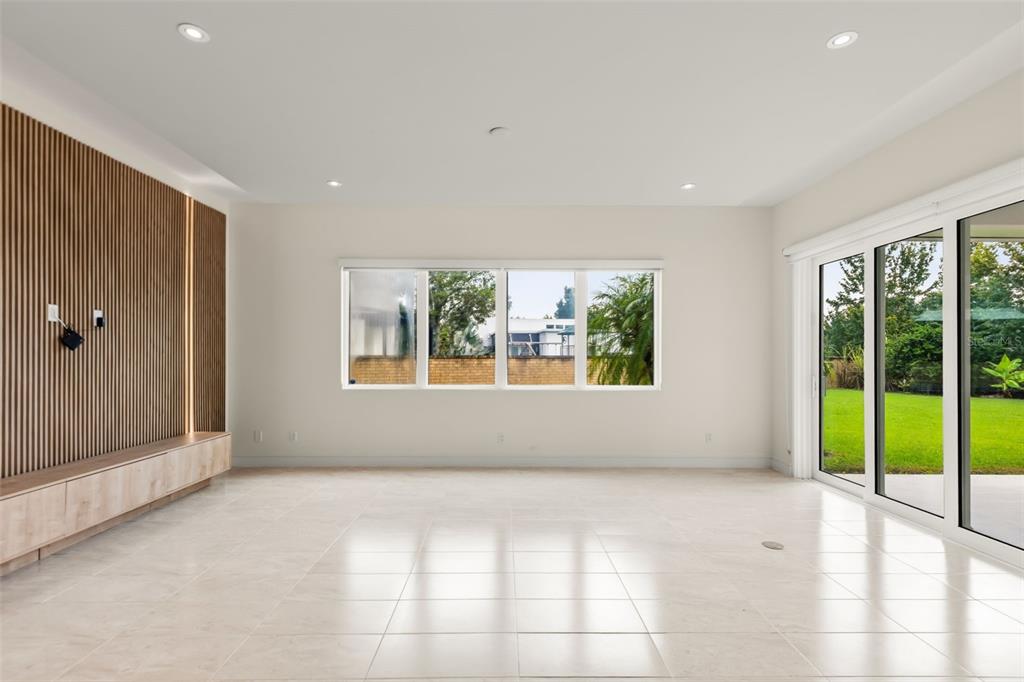 9352 BORDET COURT gallery image #13