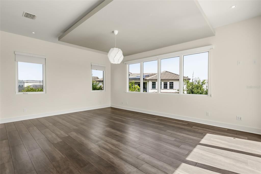 9352 BORDET COURT gallery image #24