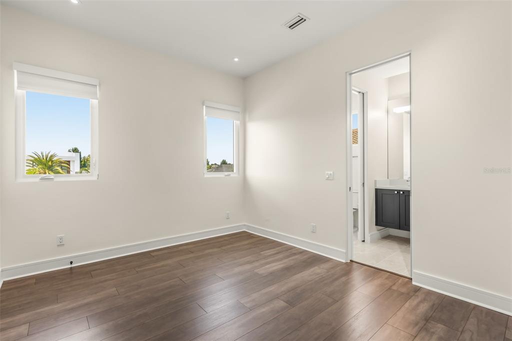 9352 BORDET COURT gallery image #27