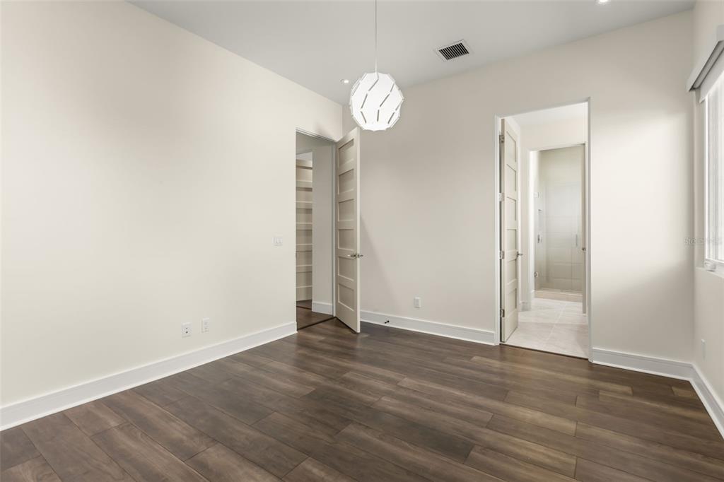 9352 BORDET COURT gallery image #29