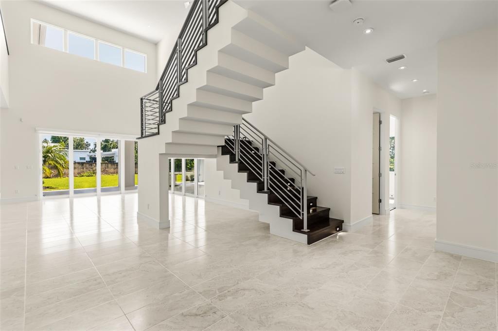 9352 BORDET COURT gallery image #7