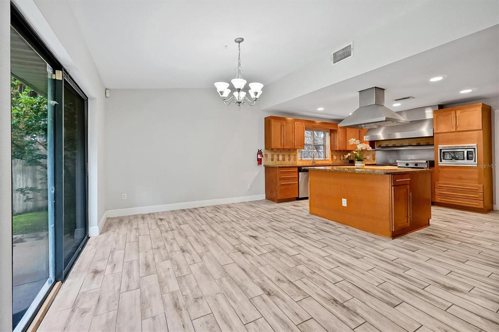 8405 WAIALAE COURT gallery image #13