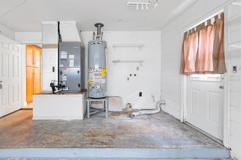 8405 WAIALAE COURT gallery image #28