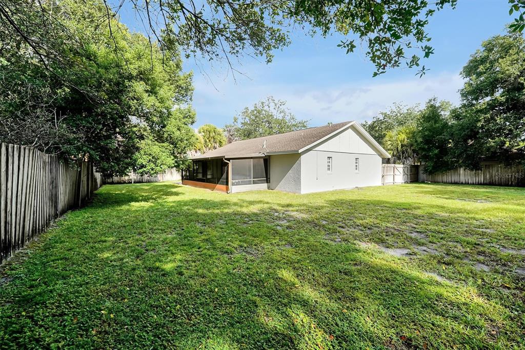 8405 WAIALAE COURT gallery image #30
