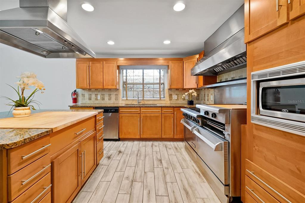 8405 WAIALAE COURT gallery image #8
