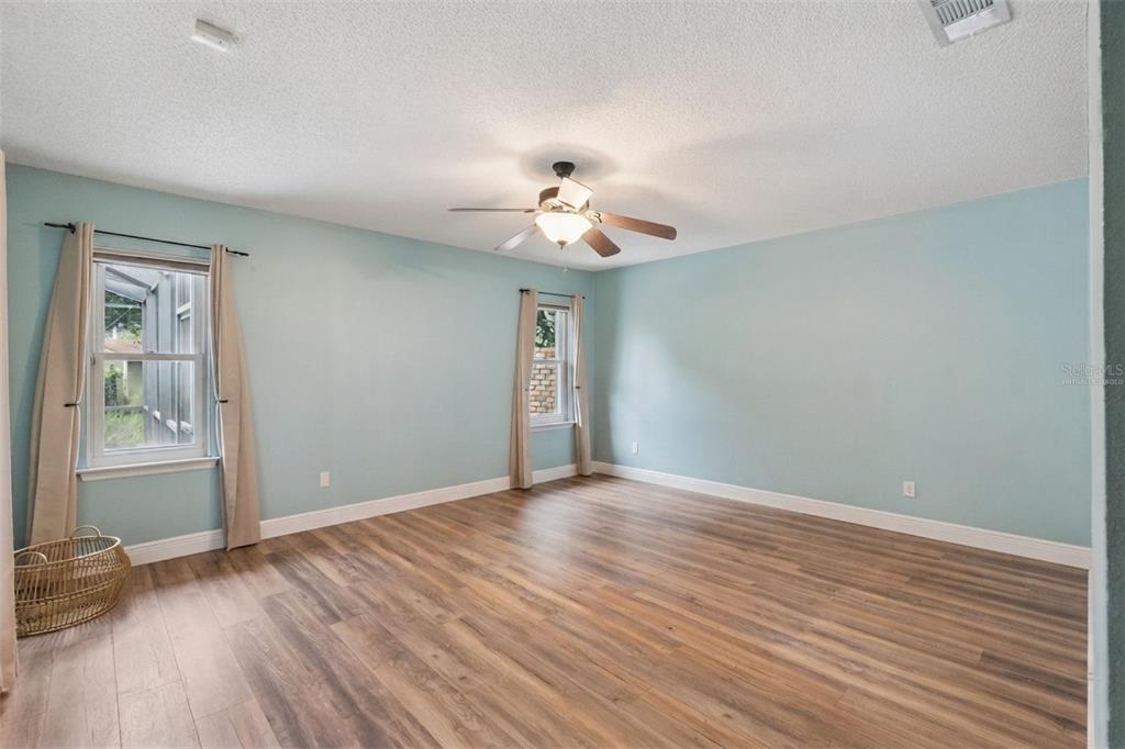 4507 WINDERWOOD CIRCLE gallery image #16