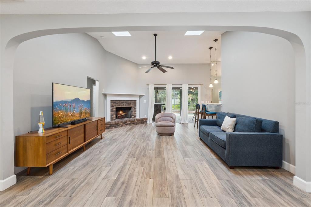 4507 WINDERWOOD CIRCLE gallery image #27