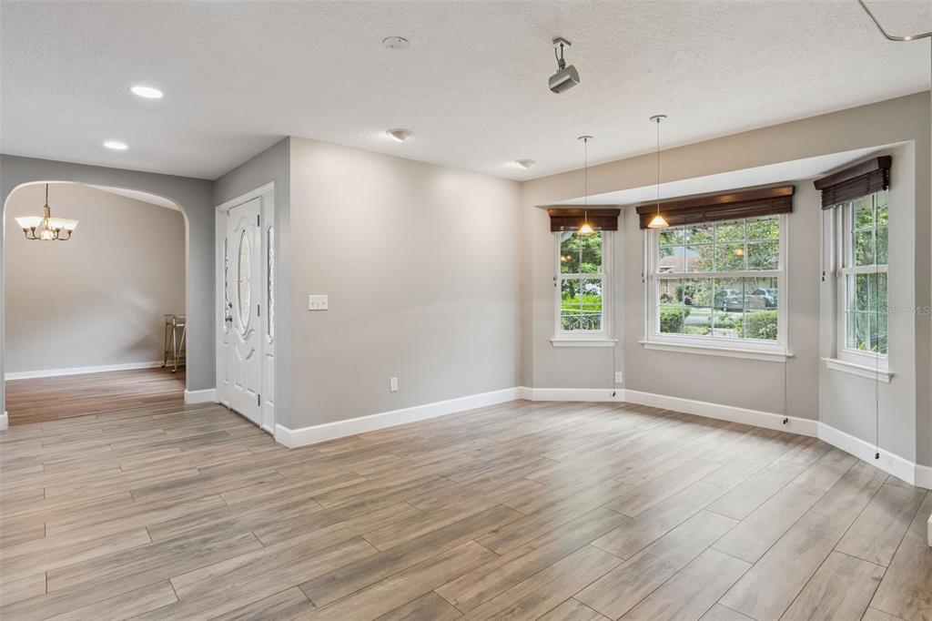 4507 WINDERWOOD CIRCLE gallery image #6