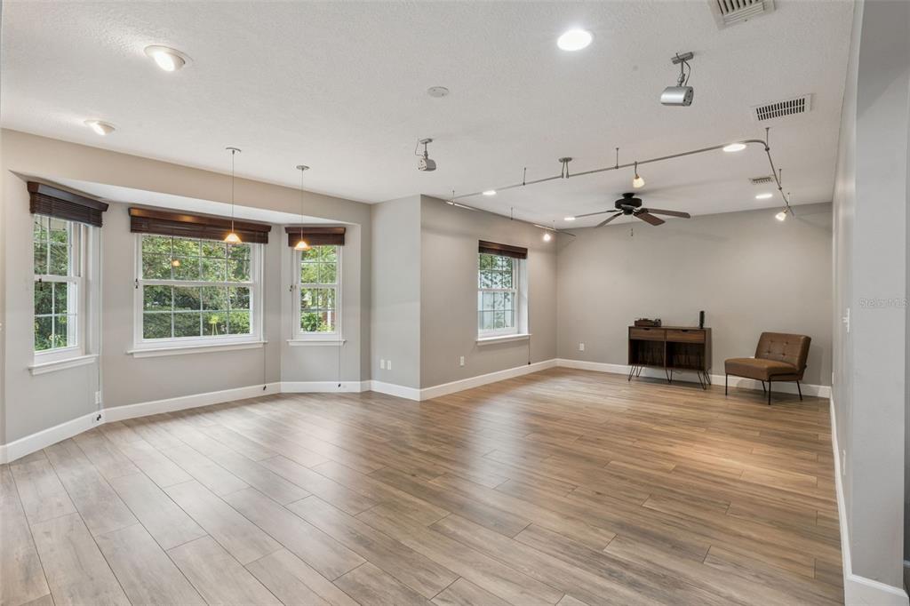 4507 WINDERWOOD CIRCLE gallery image #7