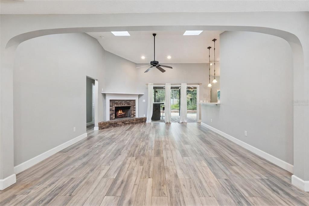4507 WINDERWOOD CIRCLE gallery image #8
