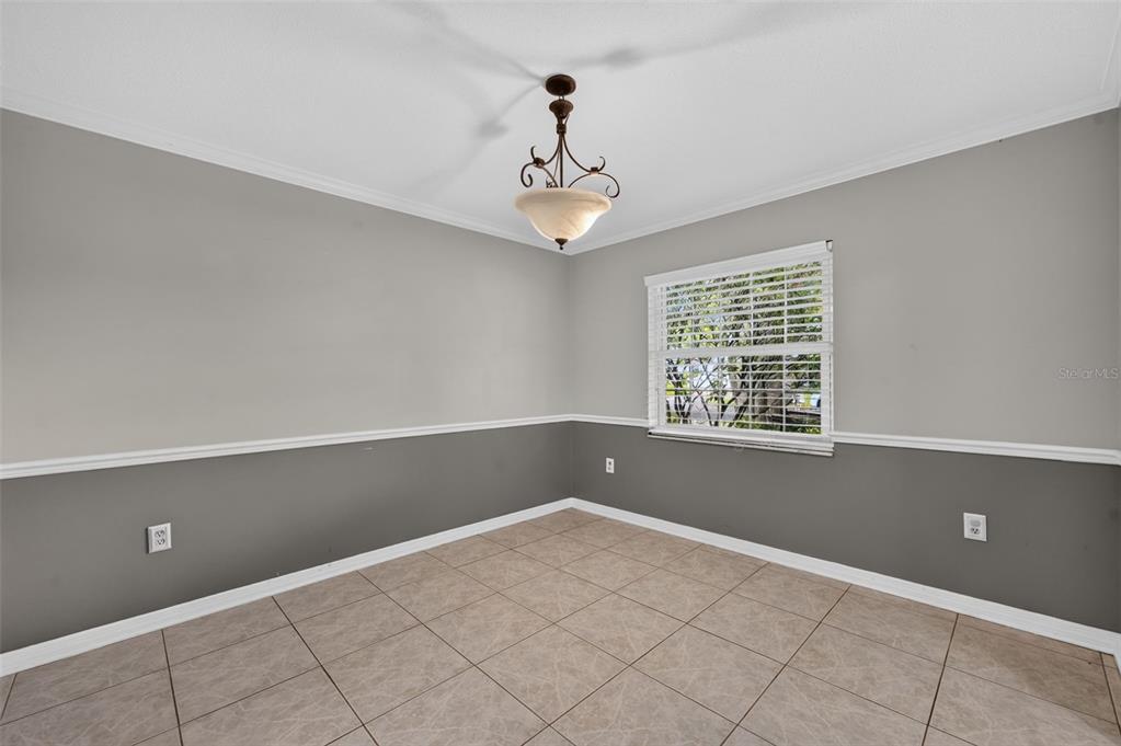 3240 TOURAINE AVENUE gallery image #10