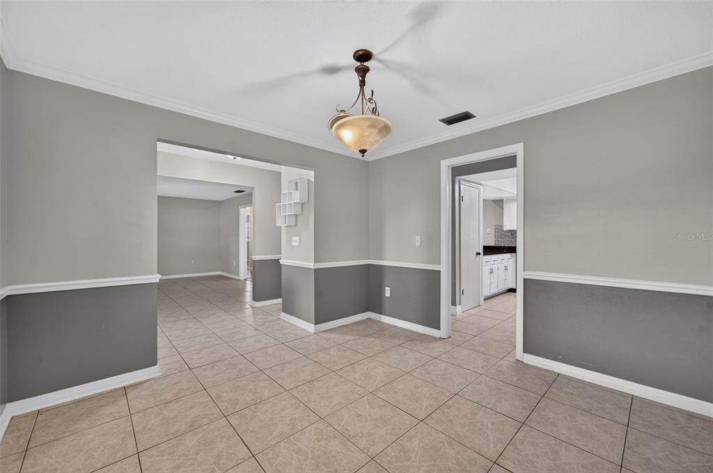 3240 TOURAINE AVENUE gallery image #11