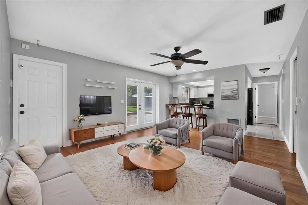 3240 TOURAINE AVENUE gallery image #14