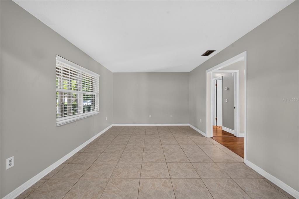 3240 TOURAINE AVENUE gallery image #5